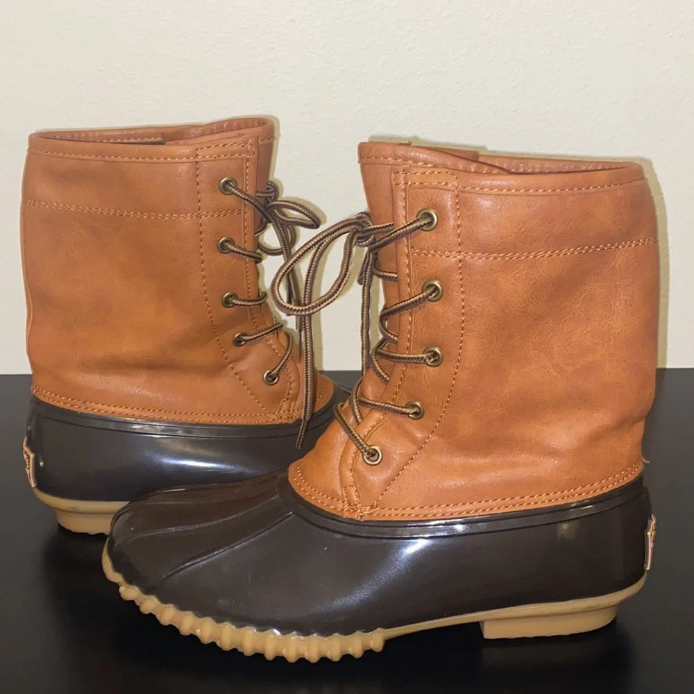 The Original Duck Boot - Picture 3 of 6